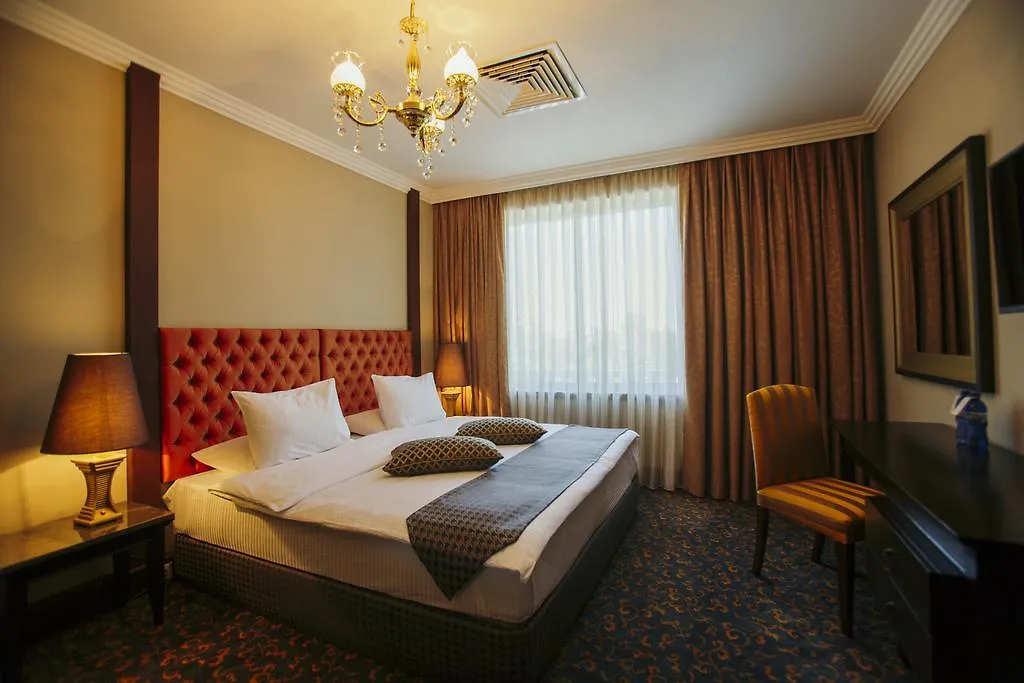 Hotel Intourist Palace באטומי