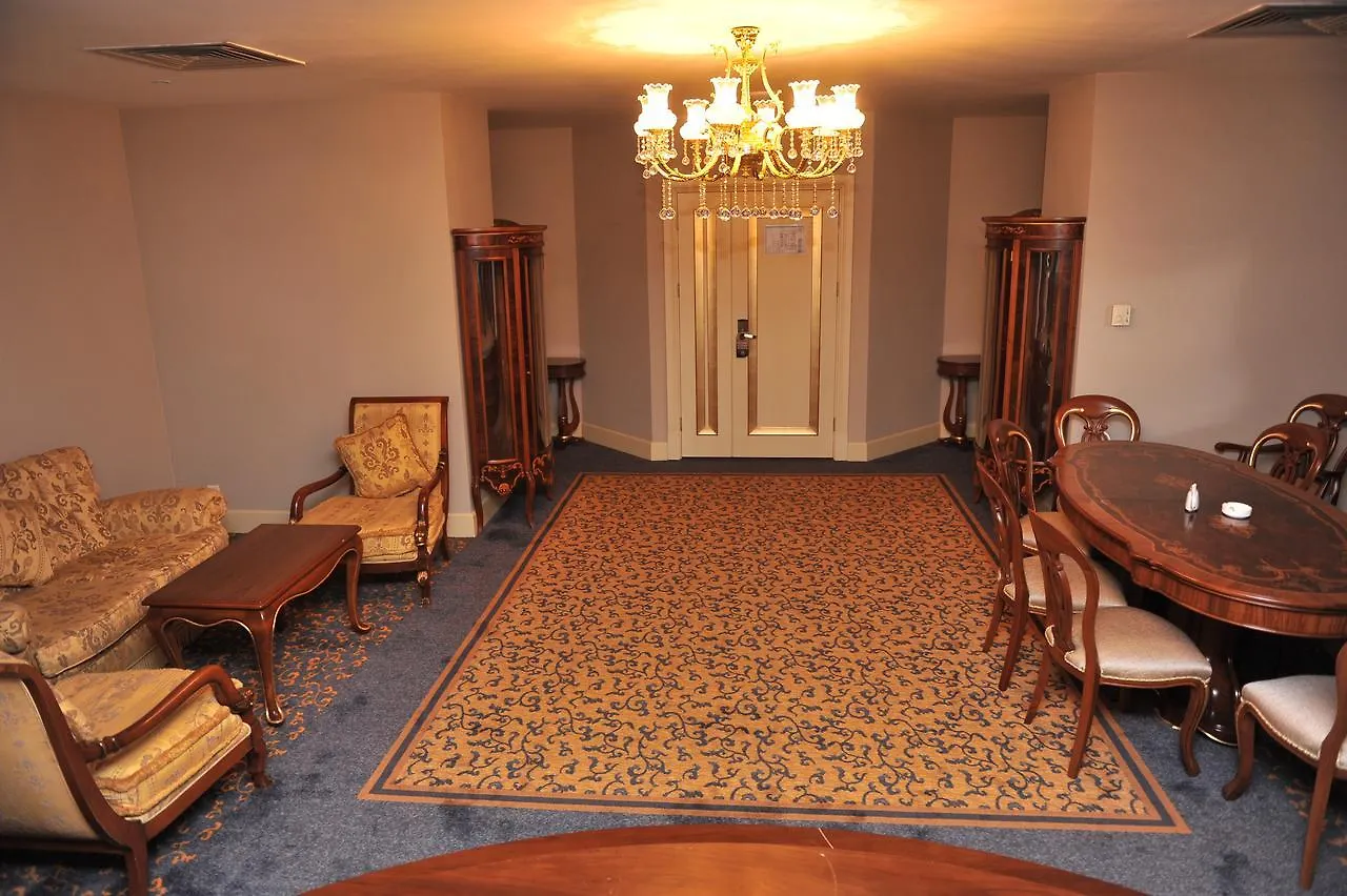 Hotel Intourist Palace Batumi 5*,