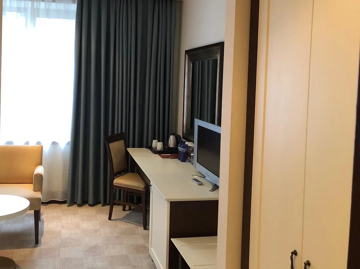 Hotel Intourist Palace Batumi 5*,  Georgia