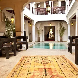زيارة الفندق